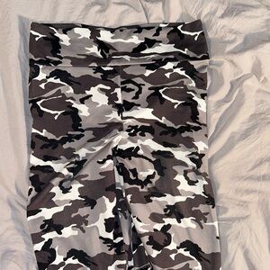 Celestial Bodiez Camo Leggings